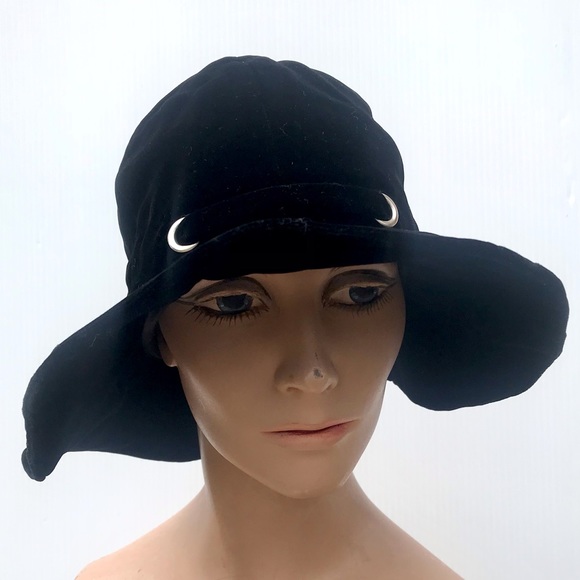 Vintage 6s Black Velvet Floppy Hat 